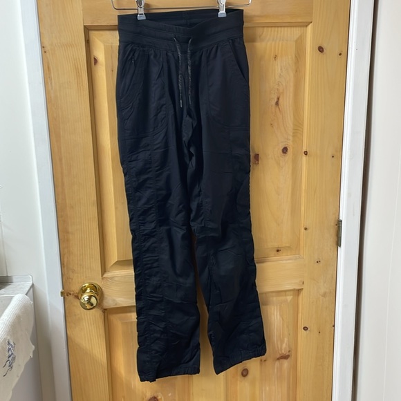 North Face woman’s XS pant - Picture 9 of 12